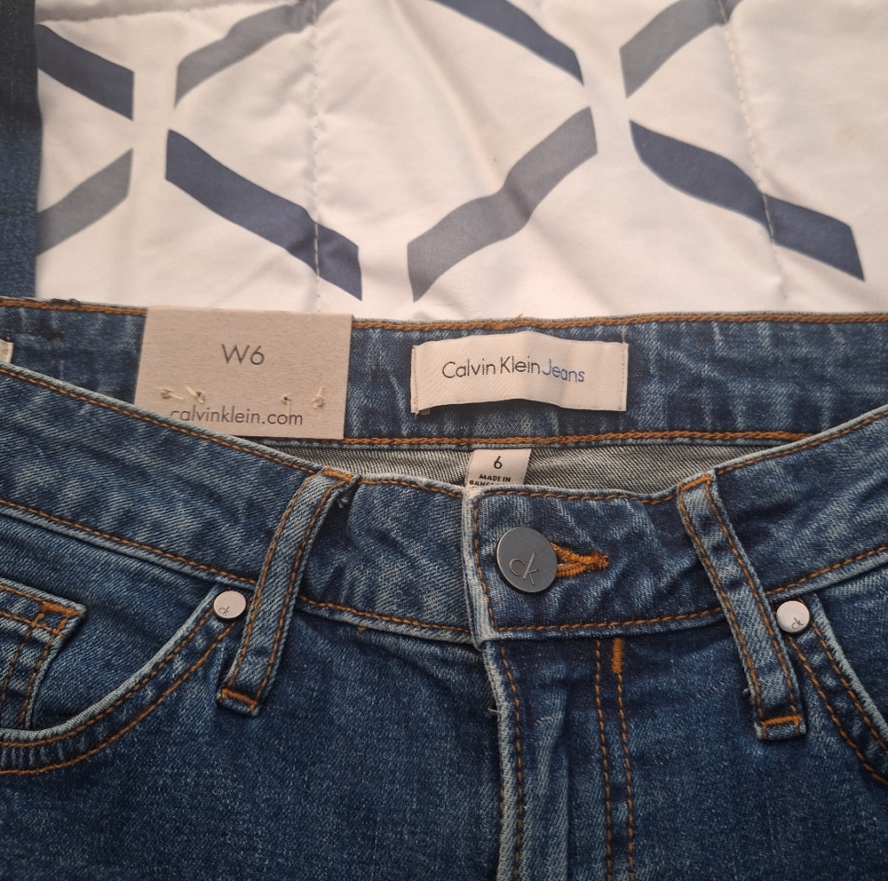 New with tags Calvin Klein jeans size 6